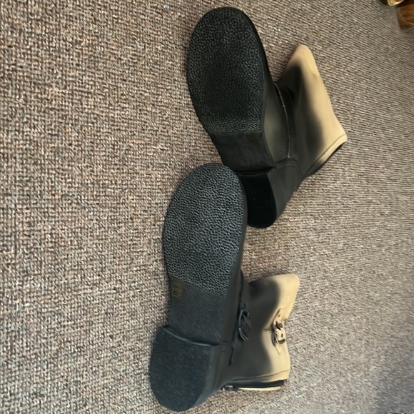 Leather Aldo two toned boots - Picture 4 of 8